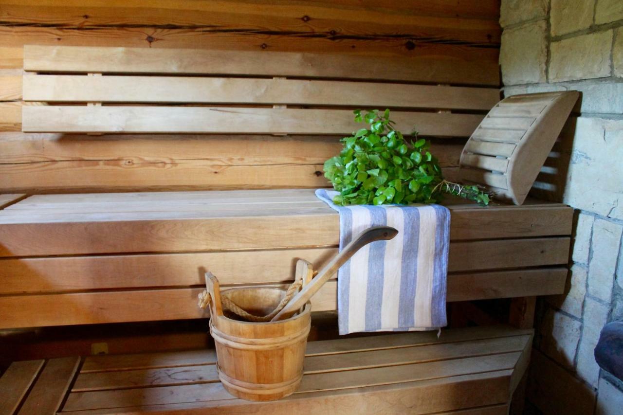 Toominga Seaside Cottage Koiguste Exterior photo